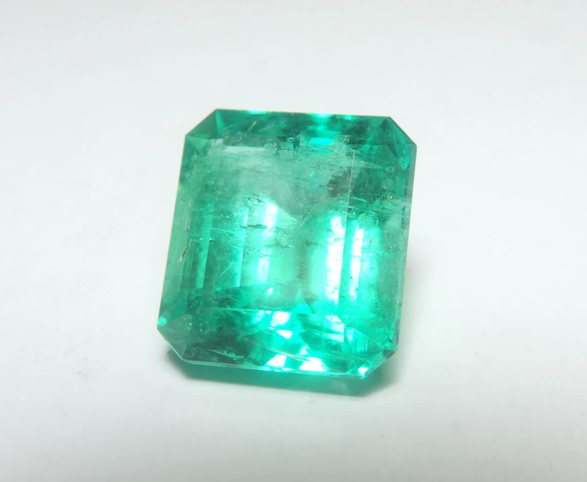 HUGE 19ct Colombian Emerald Loose Gem Singapore Island Jewellery Store