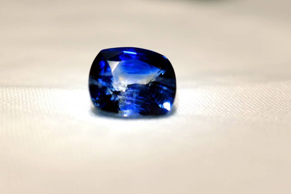 17.5ct Unheated Kashmir Sapphire Singapore Island Jewellery Store