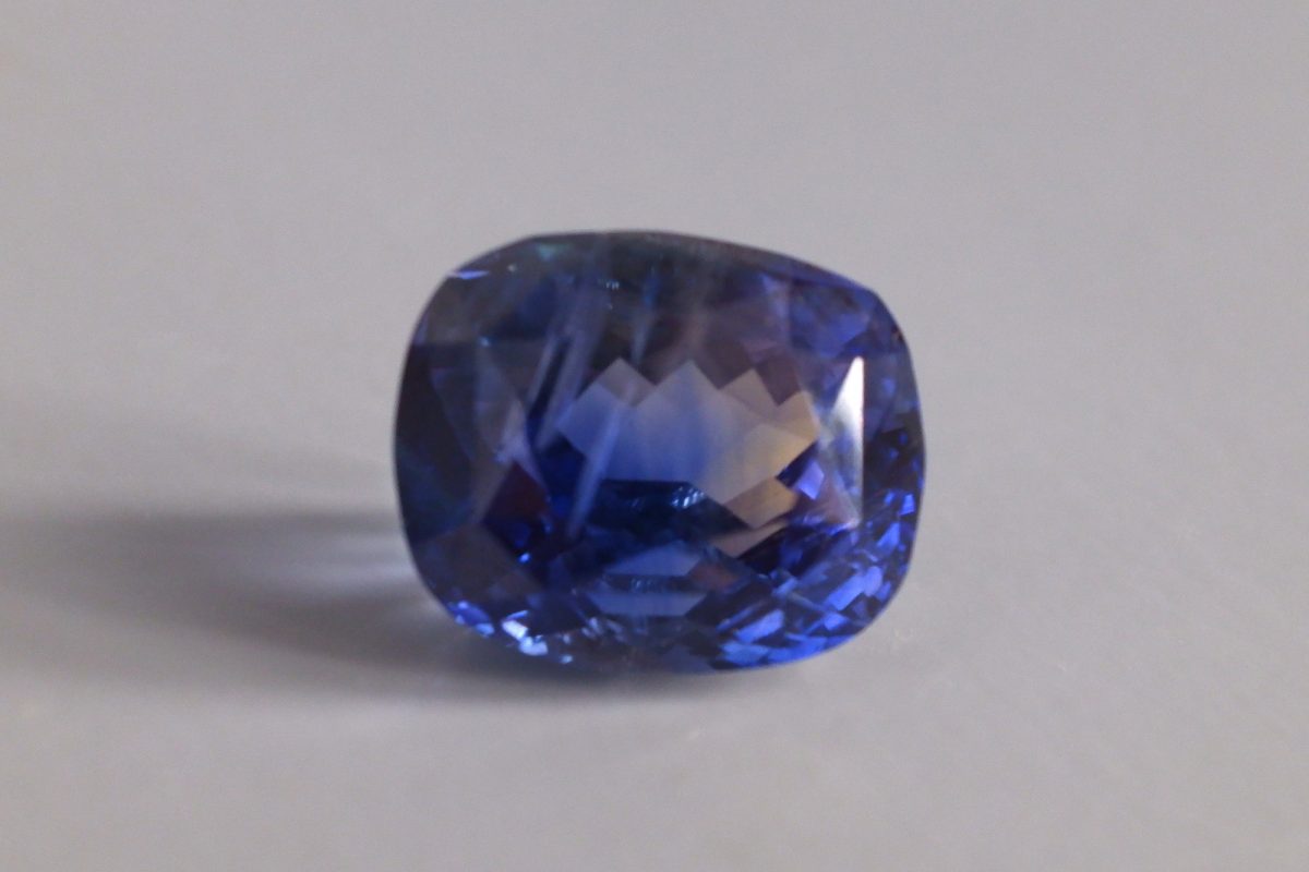 13ct Unheated Indigo Blue Ceylon Sapphire Bi Color Singapore Island