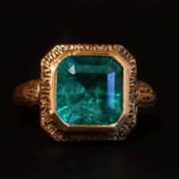 Muzo Emerald Ring, mens custom emerald ring, custom design ring online, custom design ring singapore, custom mens rings etsy, tree bark design ring, custom fine jewelry, custom jewelry singapore, SIJS