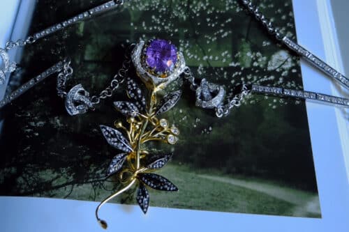 spinel pendant necklace, Sautoir Pendant, long pendant necklace, art nouveau pendant necklace, bespoke jewellery singapore, unusual flower jewellery, Laurel Pendant Necklace, bolo tie necklace women, bolo tie gold necklace, custom gold pendant singapore, SIJS