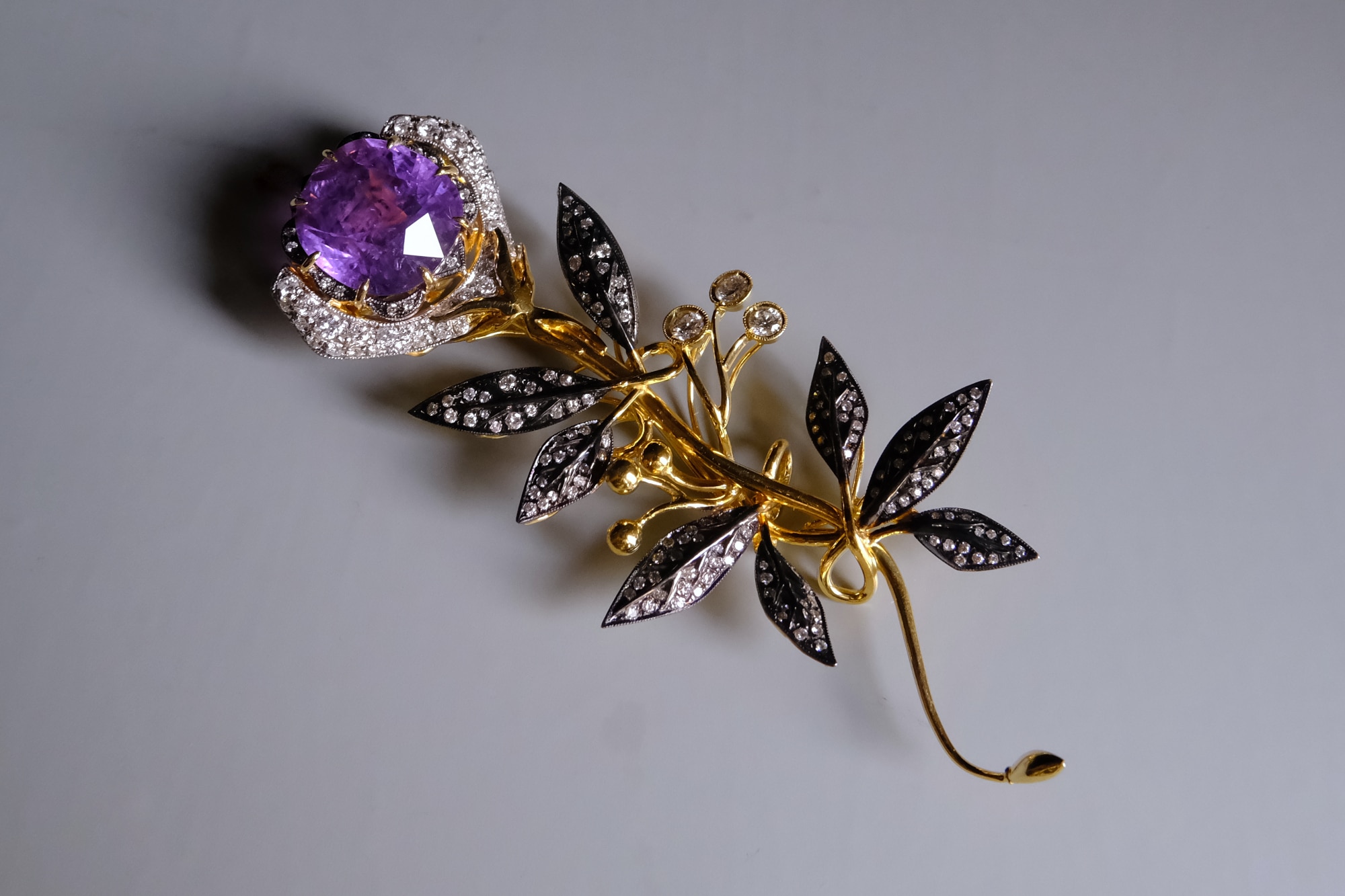 spinel pendant necklace, Sautoir Pendant, long pendant necklace, art nouveau pendant necklace, bespoke jewellery singapore, unusual flower jewellery, Laurel Pendant Necklace, bolo tie necklace women, bolo tie gold necklace, custom gold pendant singapore, SIJS