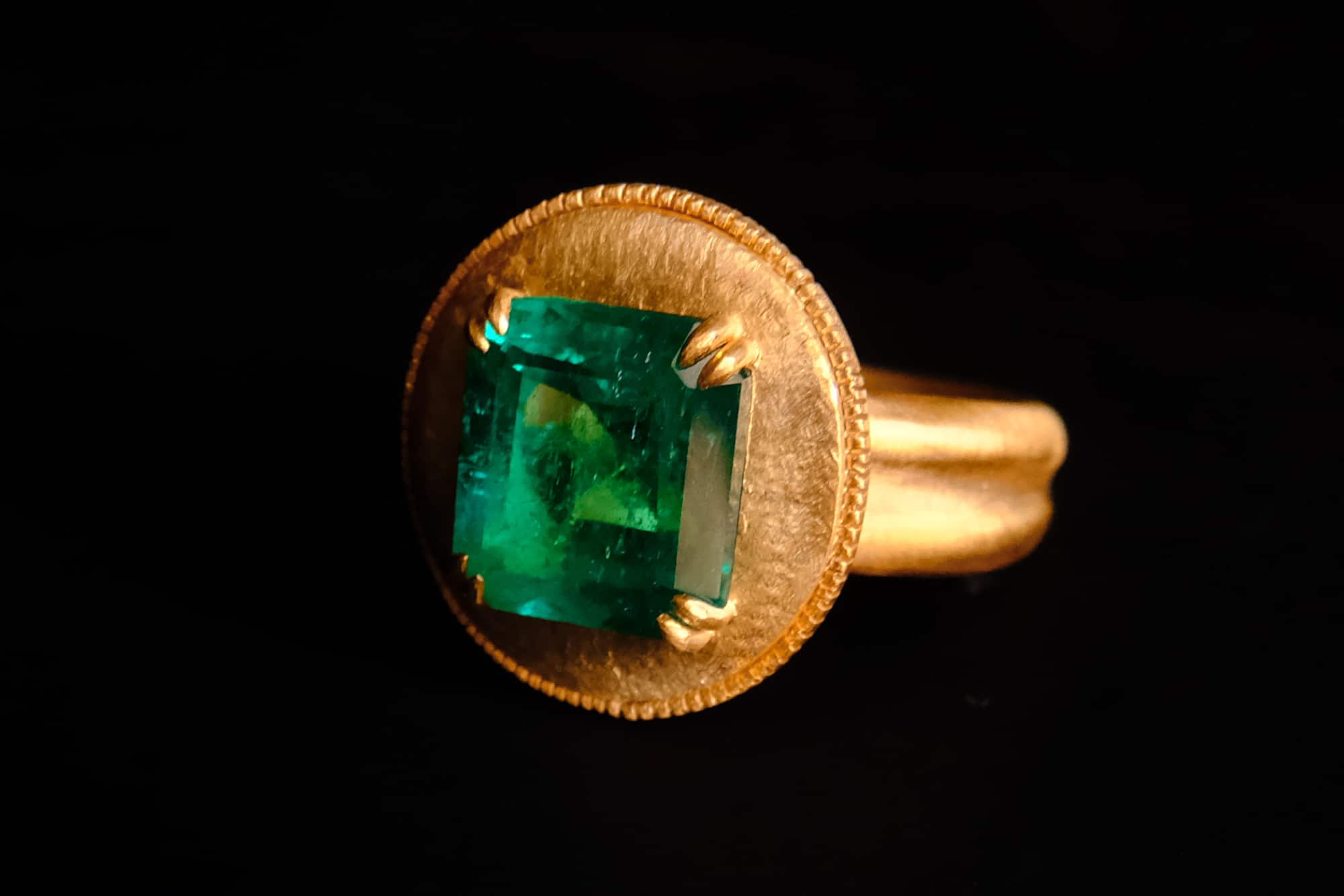 coin ring gold, roman emerald ring, roman coin ring, emerald ring 22k gold, emerald cut 24k ring, 24k gold ring with emerald stone, statement rings for men, bespoke ring singapore, bespoke jewellery singapore, SIJS