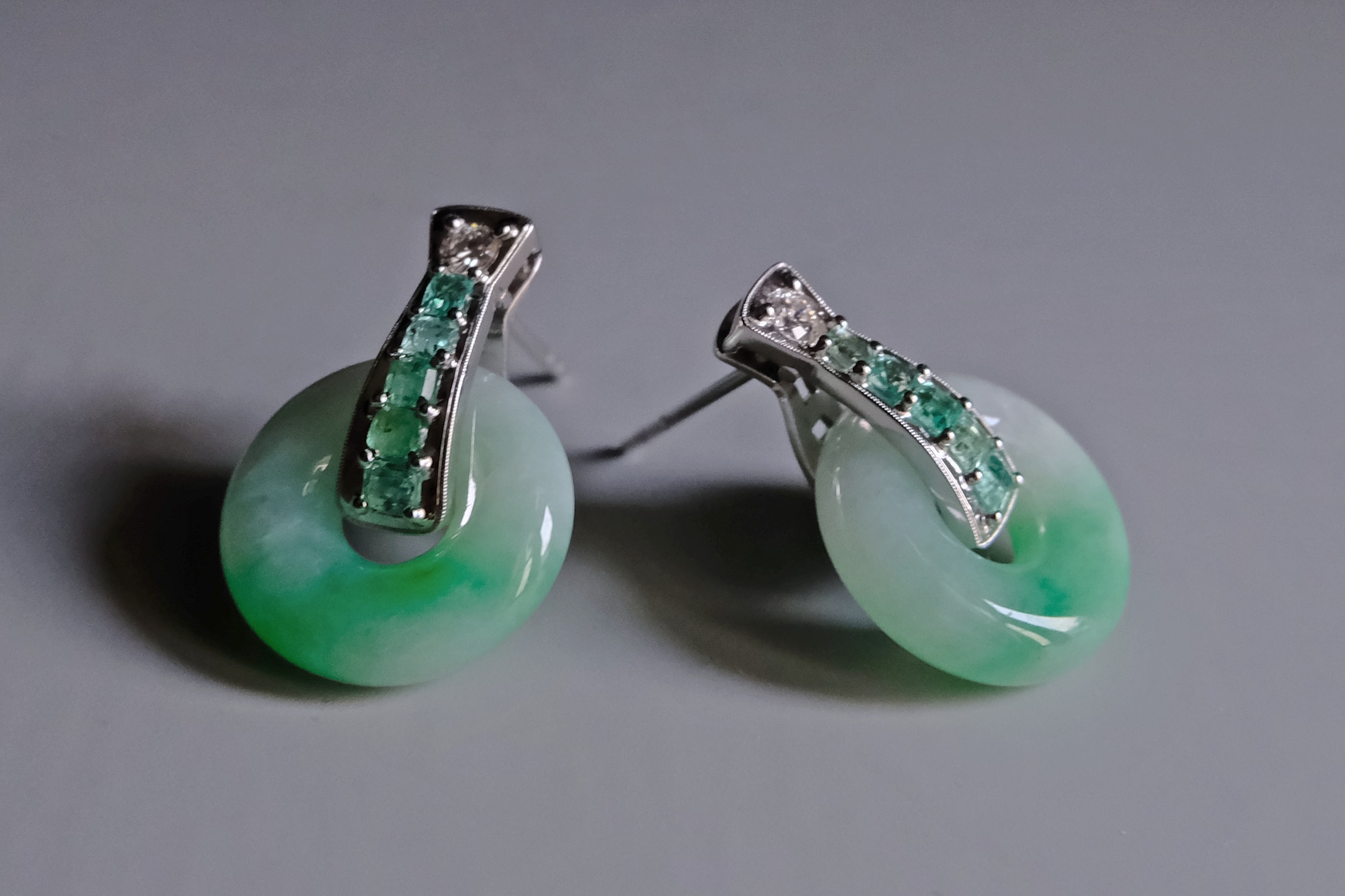jade donut earrings, jade donut earrings singapore, jade emerald earrings, jade donut pendant necklace, art deco jade earrings, jade earrings singapore, handmade jade earrings, custom jade jewelry, bespoke jewelry singapore, SIJS