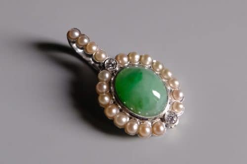 Jade and Pearl Pendant, jade and pearl pendant, jade pendant pearl necklace, custom gold pendant singapore, jade pendant singapore, art deco jade pendant, jade jewelry singapore, bespoke jewelry singapore, fine jewelry jade necklace, SIJS